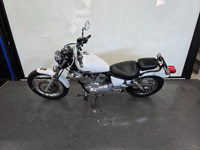 2014 Yamaha XV250 (VIRAGO VX250S, VX250R) White