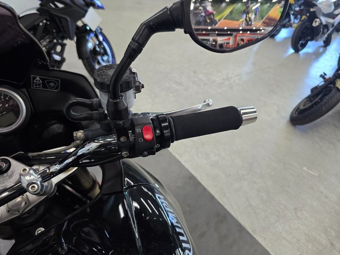 Triumph 2010 TRIUMPH 1050cc TIGER Black