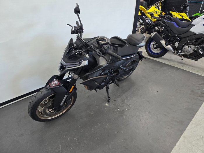 2024 CFMOTO NK SPORT Black