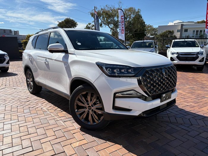 2025 KGM Rexton