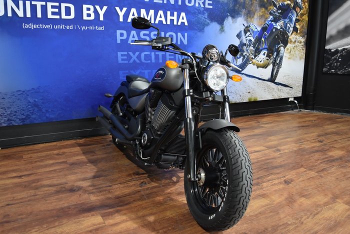 2015 VICTORY GUNNER Black