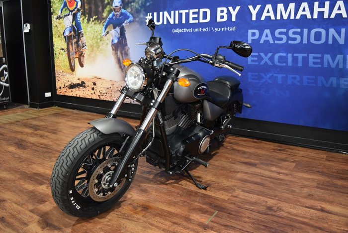 2015 VICTORY GUNNER Black