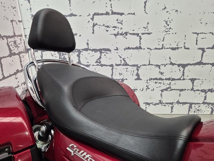 2018 Moto Guzzi California Touring SE California Red