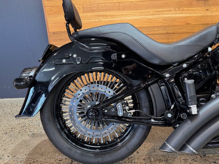2022 Harley-davidson FLHCS HERITAGE CLASSIC 114 Black