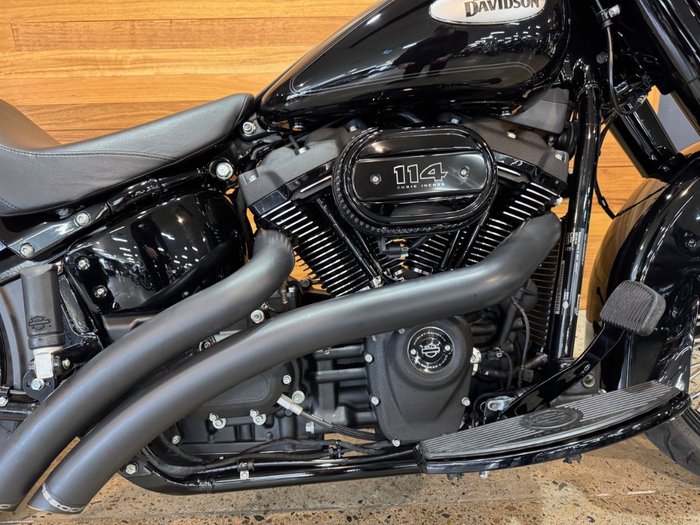 2022 Harley-davidson FLHCS HERITAGE CLASSIC 114 Black