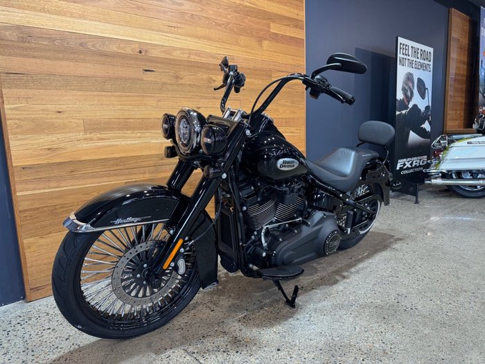 2022 Harley-davidson FLHCS HERITAGE CLASSIC 114 Black