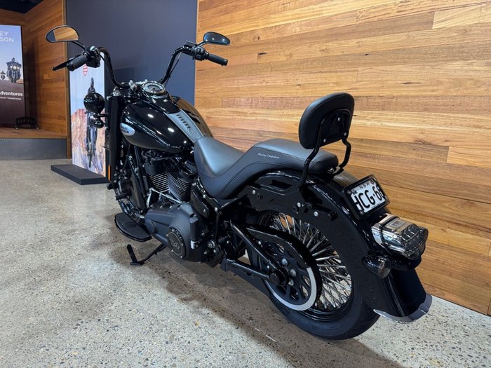 2022 Harley-davidson FLHCS HERITAGE CLASSIC 114 Black