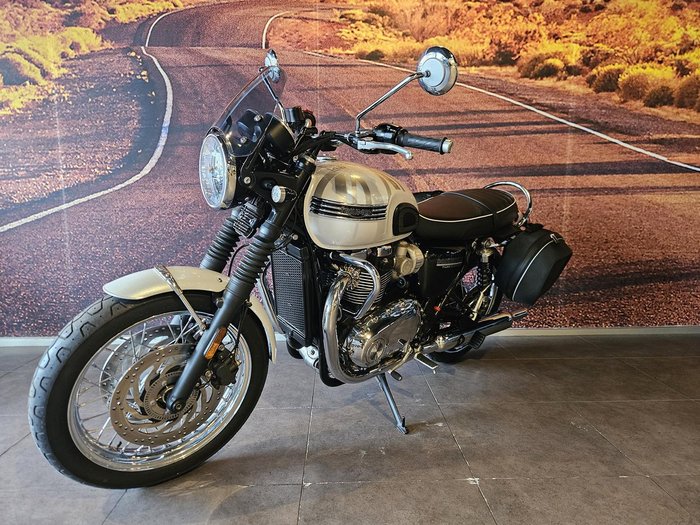 2019 Triumph Bonneville T120 Diamond Bonneville White