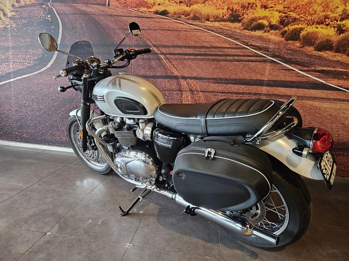 2019 Triumph Bonneville T120 Diamond Bonneville White