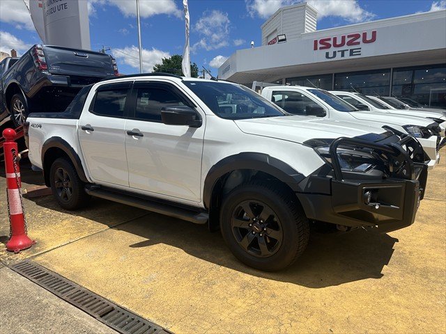 2025 ISUZU D-MAX XT D-MAX MY24 4x4 CREW UTE XT 3.0L AT Mineral White