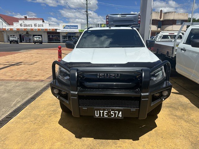 2025 ISUZU D-MAX XT D-MAX MY24 4x4 CREW UTE XT 3.0L AT Mineral White