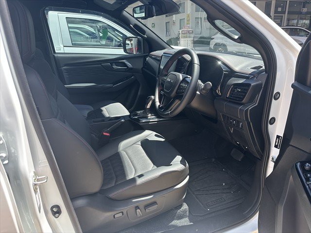 2025 ISUZU D-MAX XT D-MAX MY24 4x4 CREW UTE XT 3.0L AT Mineral White