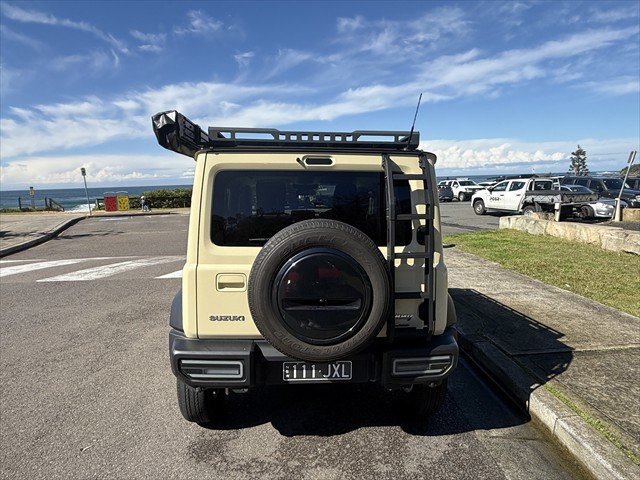 2023 SUZUKI JIMNY XL JIMNY XL 1.5L AUTO Chiffon Ivory with Black Roof
