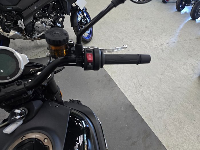 2024 CFMOTO CL-X HERITAGE NEBULA BLACK