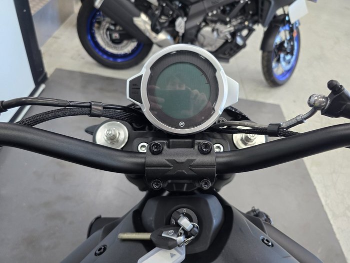 2024 CFMOTO CL-X HERITAGE NEBULA BLACK
