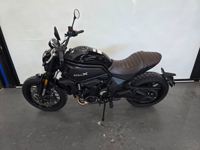 2024 CFMOTO CL-X HERITAGE NEBULA BLACK