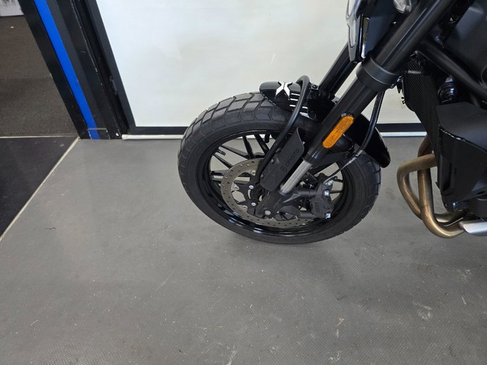 2024 CFMOTO CL-X HERITAGE NEBULA BLACK