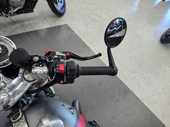 2020 Triumph THRUXTON GREY