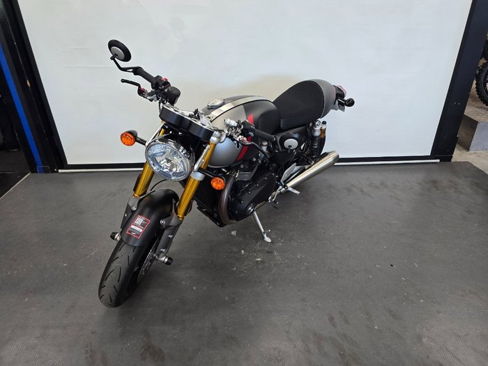 2020 Triumph THRUXTON GREY