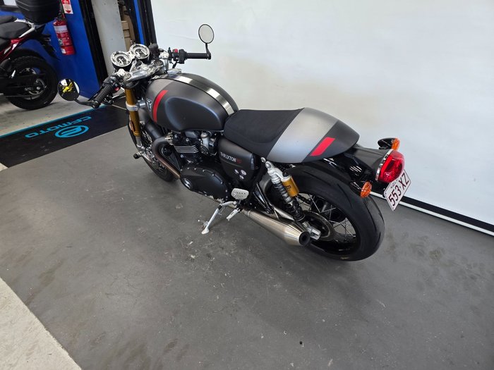 2020 Triumph THRUXTON GREY