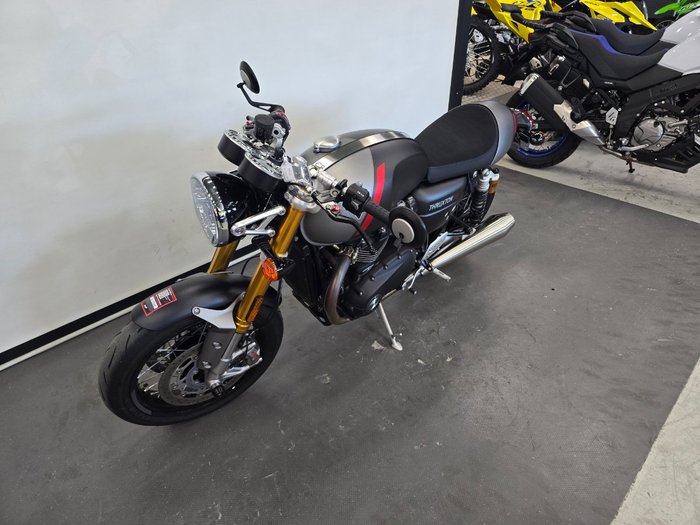 2020 Triumph THRUXTON GREY