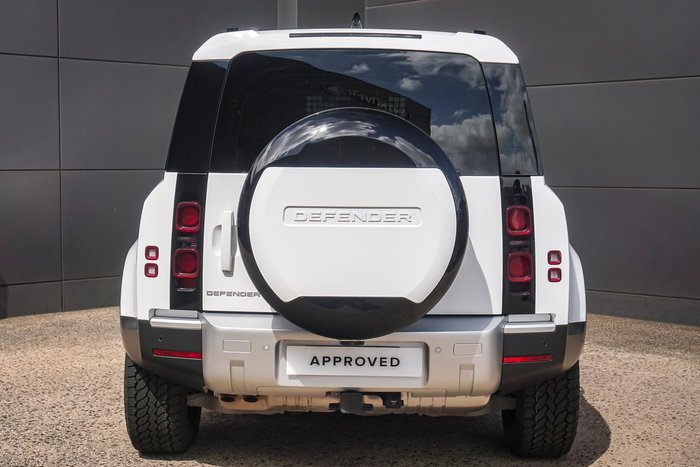 2024 Land Rover Defender 110 D250 Hard Top S