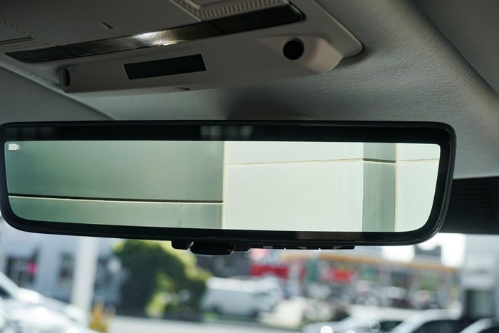 2024 Land Rover Defender 110 D250 Hard Top S