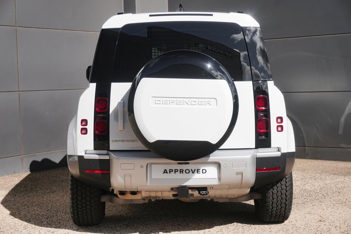 2024 Land Rover Defender 110 D250 Hard Top S