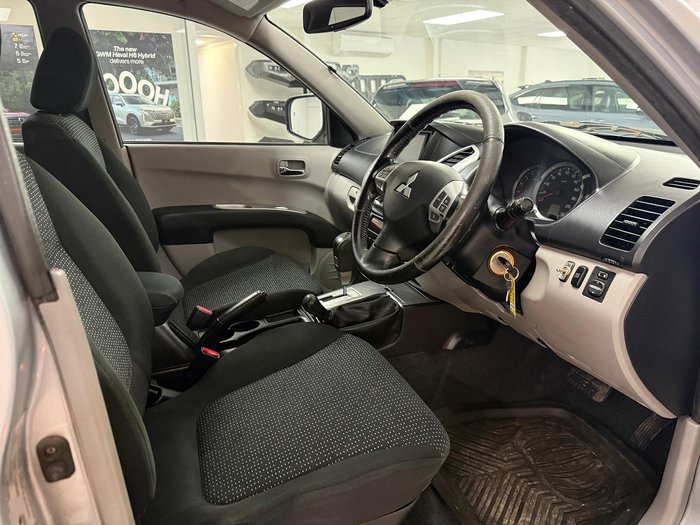 2011 Mitsubishi Triton GLX-R MN MY11 4X4 Dual Range Cool Silver