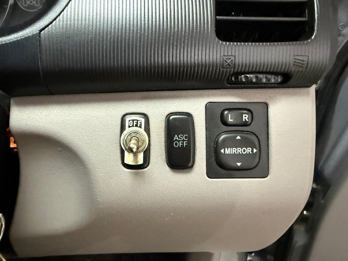 2011 Mitsubishi Triton GLX-R MN MY11 4X4 Dual Range Cool Silver