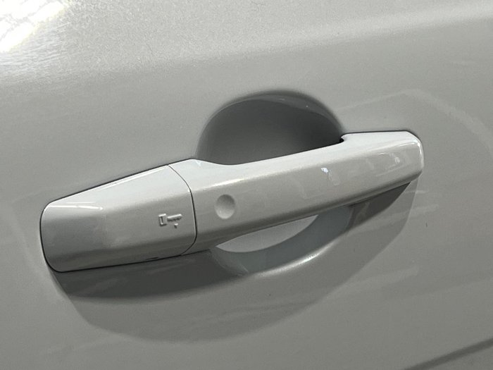 2017 Jaguar XE 20d R-Sport X760 MY17 Glacier White