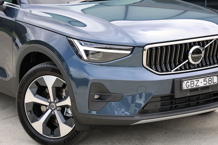 2026 Volvo XC40 Ultra B4 Bright