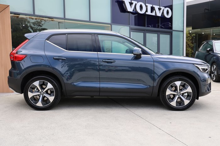 2026 Volvo XC40 Ultra B4 Bright