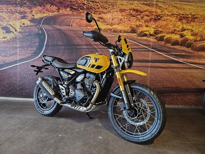 2025 Triumph Scrambler 400 XC Scrambler Yellow