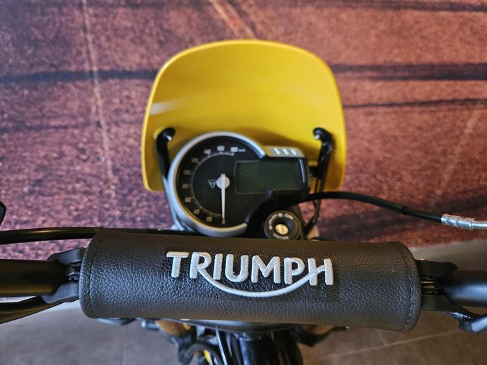 2025 Triumph Scrambler 400 XC Scrambler Yellow