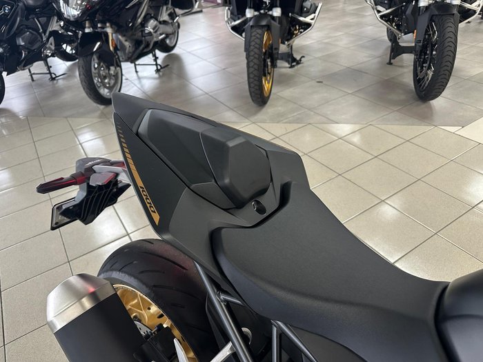 2025 Honda CB1000 Hornet SP CB Black