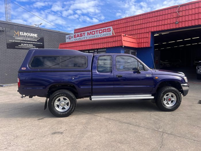 2003 Toyota Hilux VZN172R MY02 4X4 Dual Range Atlantis Blue