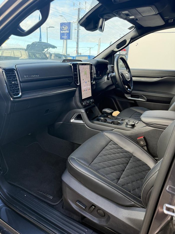 2025 Ford Everest Platinum