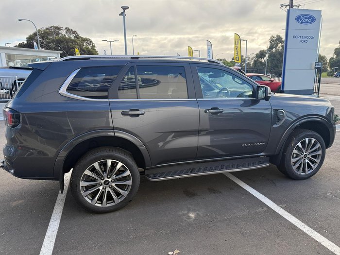 2025 Ford Everest Platinum