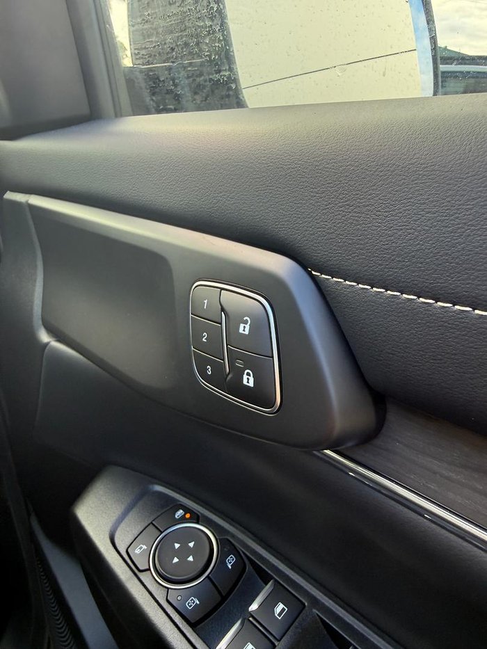 2025 Ford Everest Platinum