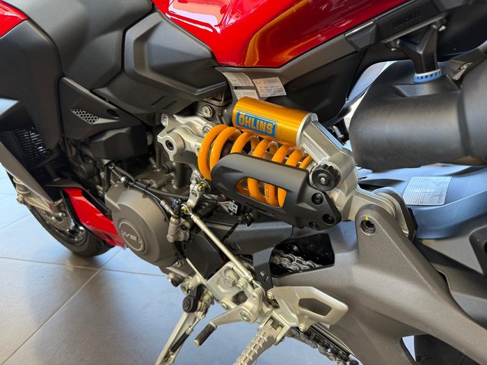 2025 Ducati Streetfighter V2 S Streetfighter Red