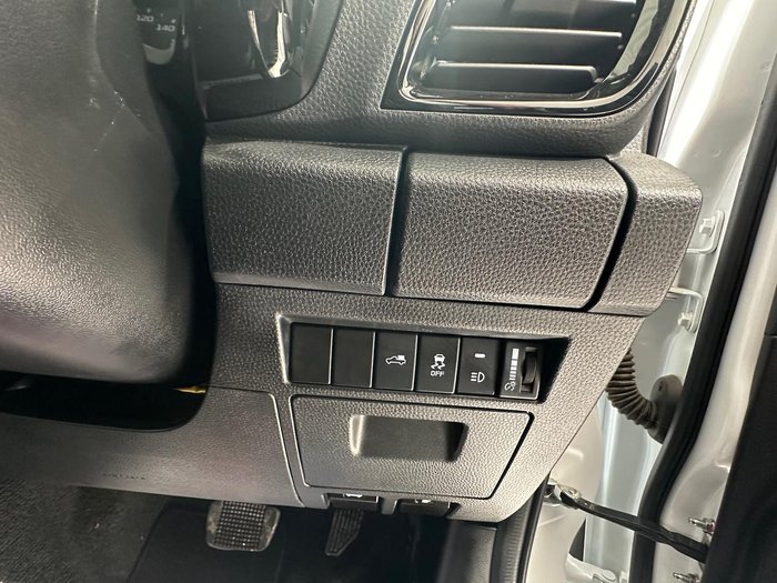 2024 Isuzu D-MAX BLADE