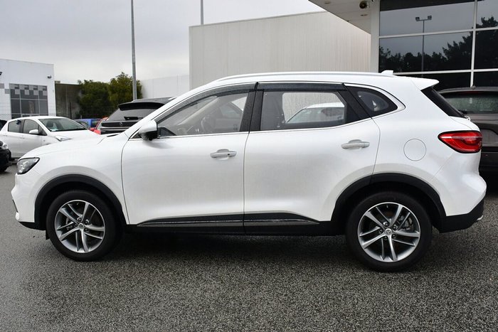2023 MG HS