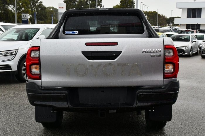 2025 Toyota Hilux SR5 48V