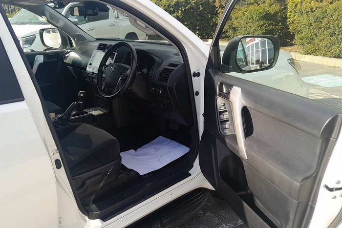 2023 Toyota Landcruiser Prado GXL