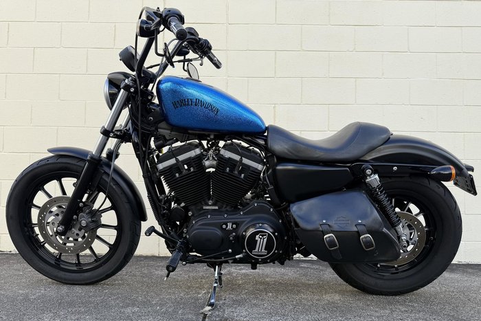 2013 Harley-Davidson Iron 883 (XL883N) Sportster Blue