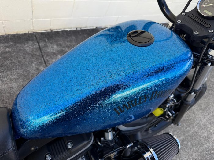 2013 Harley-Davidson Iron 883 (XL883N) Sportster Blue
