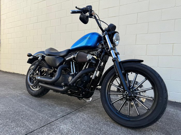2013 Harley-Davidson Iron 883 (XL883N) Sportster Blue