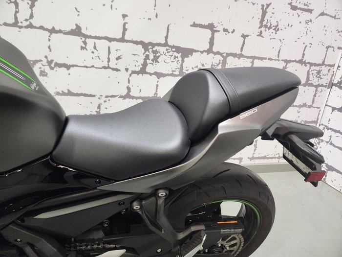 2024 Kawasaki Ninja 650 ABS Ninja Grey