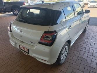 2025 Suzuki Swift Hybrid UZ Pure White